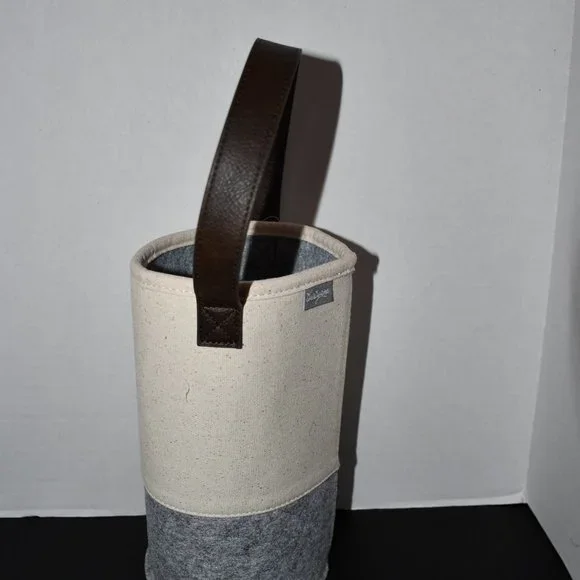 Thirty-One Two-Tone Tote in Cream and Gray - Picture 3 of 5